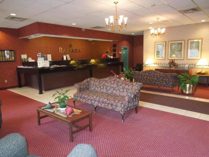 Baymont By Wyndham Queensbury/Lake George Экстерьер фото